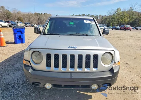 2011 Jeep Patriot Sport z USA, uszkodzony, nr VIN 1J4NF1GB8BD279009